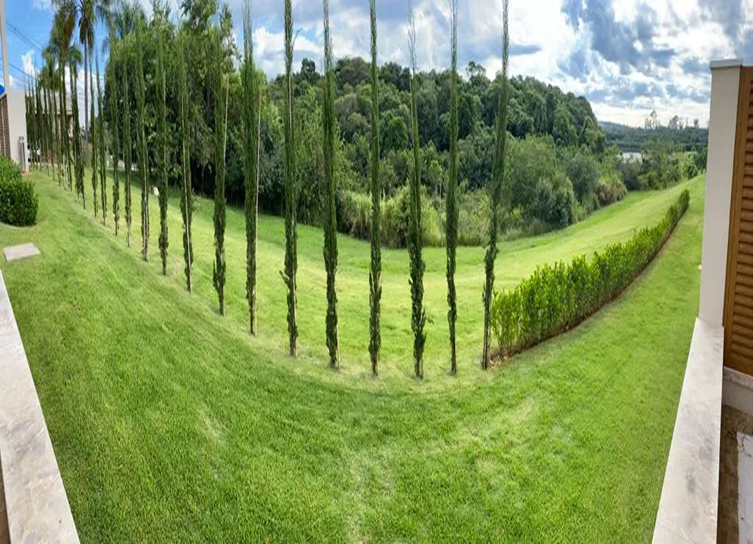 MS-Zappa-Sorocaba-Paisagismo-elegante-gramado-extenso-e-cercado-verde-preservado_11_11zon_11_11zon
