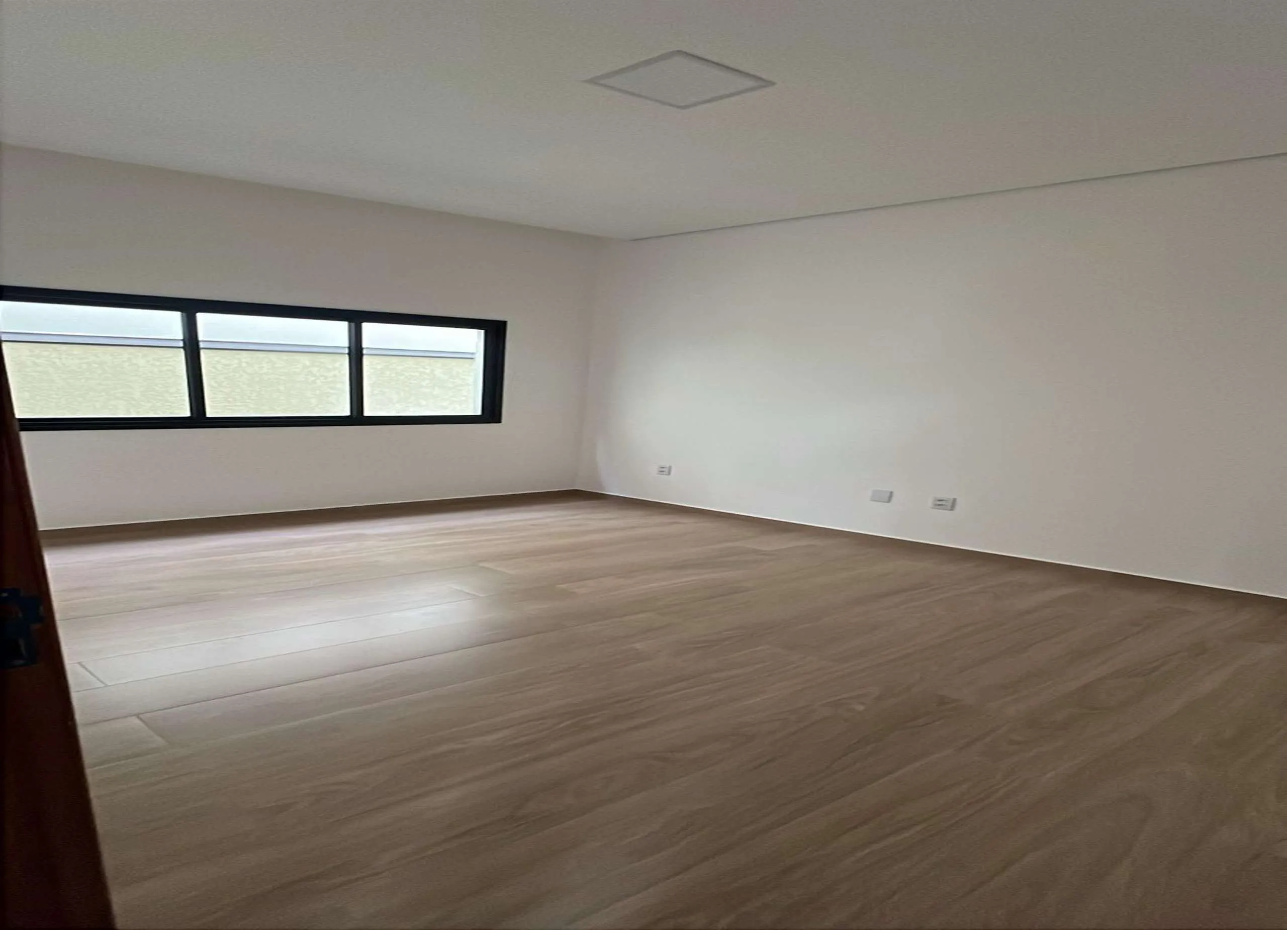 MS-Zappa-Sorocaba-Dormitorio-arejado-perfeito-para-home-office-ou-hospede